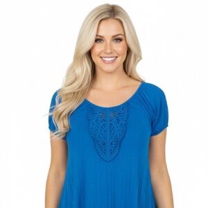 Signature Studio turquoise top size medium